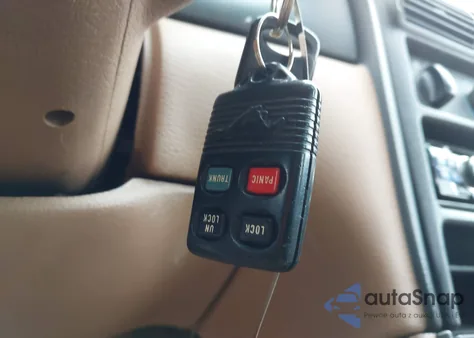 1995 Ford Mustang from USA, damaged, VIN 1FALP4047SF191957